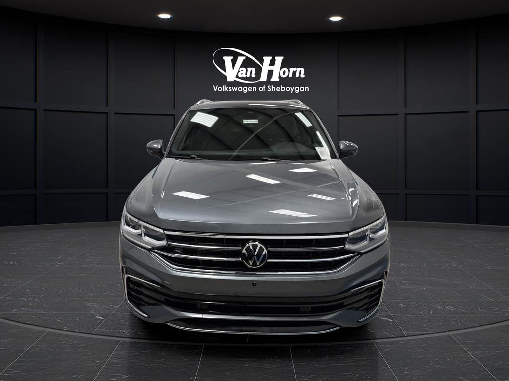 Used 2024 Volkswagen Tiguan SEL R-Line AWD/4WD image 12