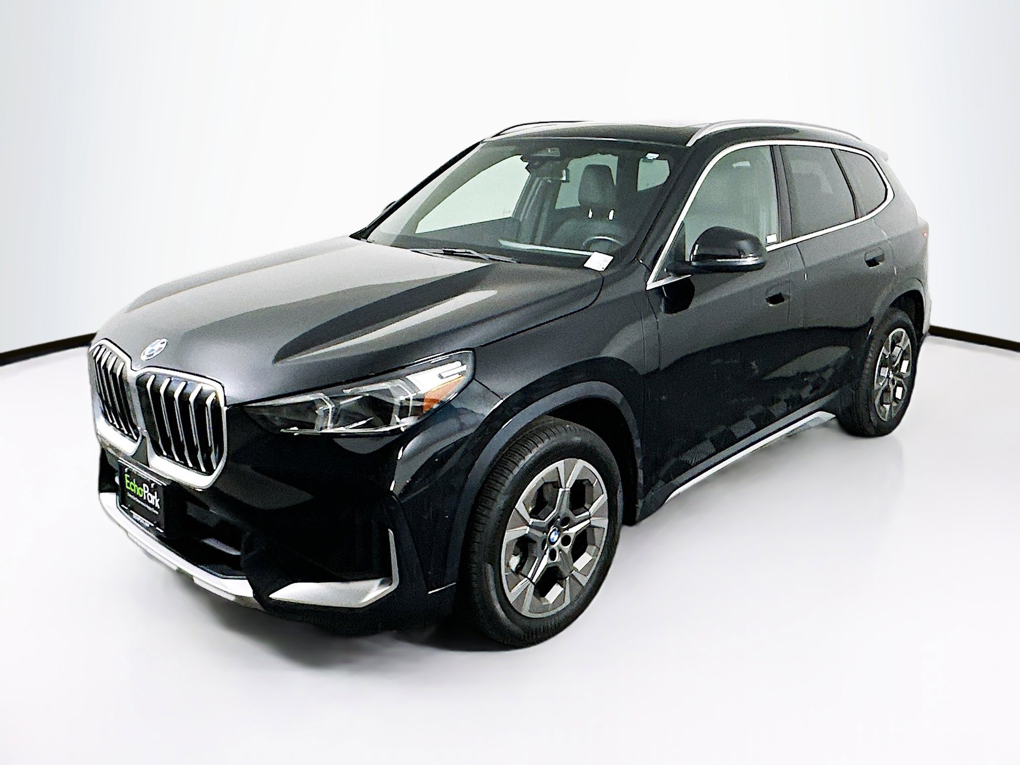Used 2025 BMW X1 xDrive28i image 3