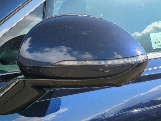 Certified 2025 Genesis GV70 3.5T Sport w/ Sport Advanced Package image 11