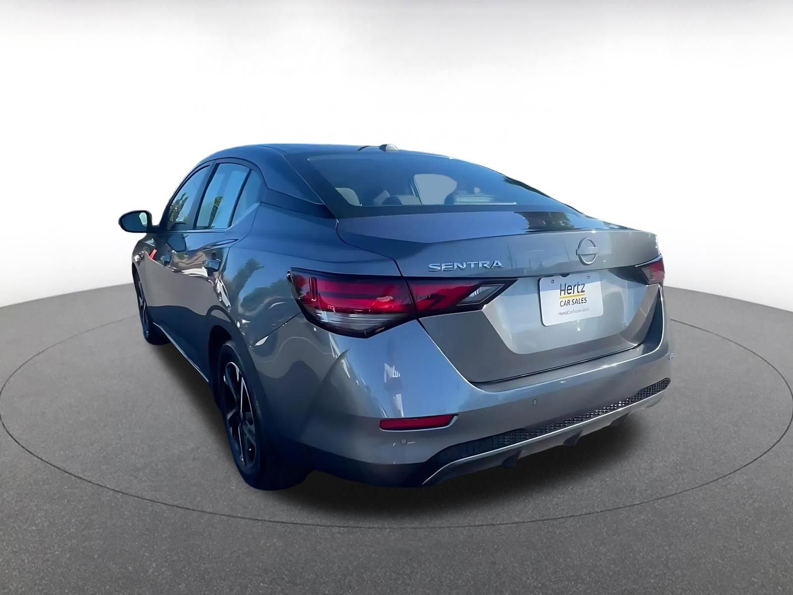 Used 2025 Nissan Sentra SV image 11