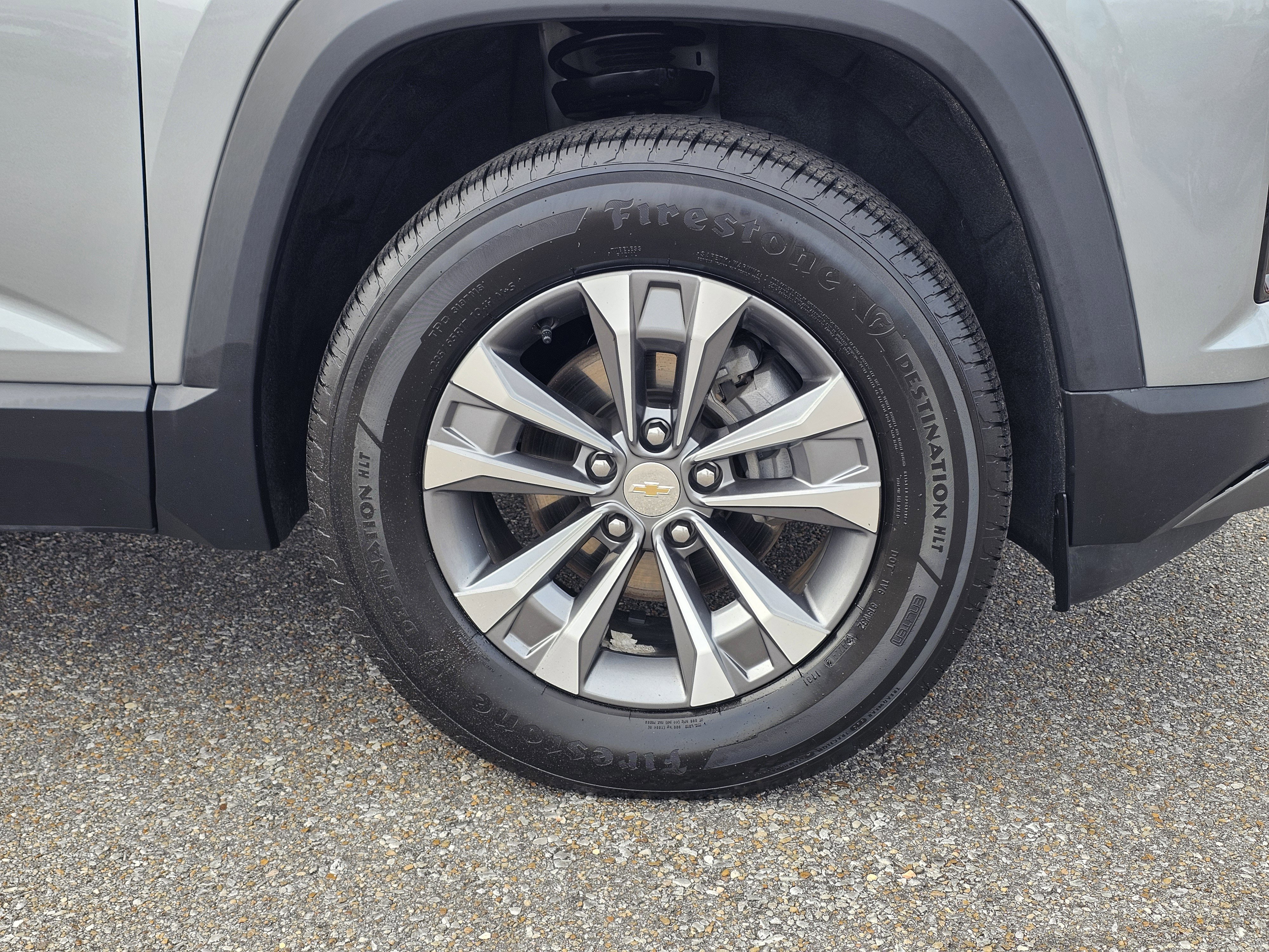 Used 2025 Chevrolet Equinox LT image 6