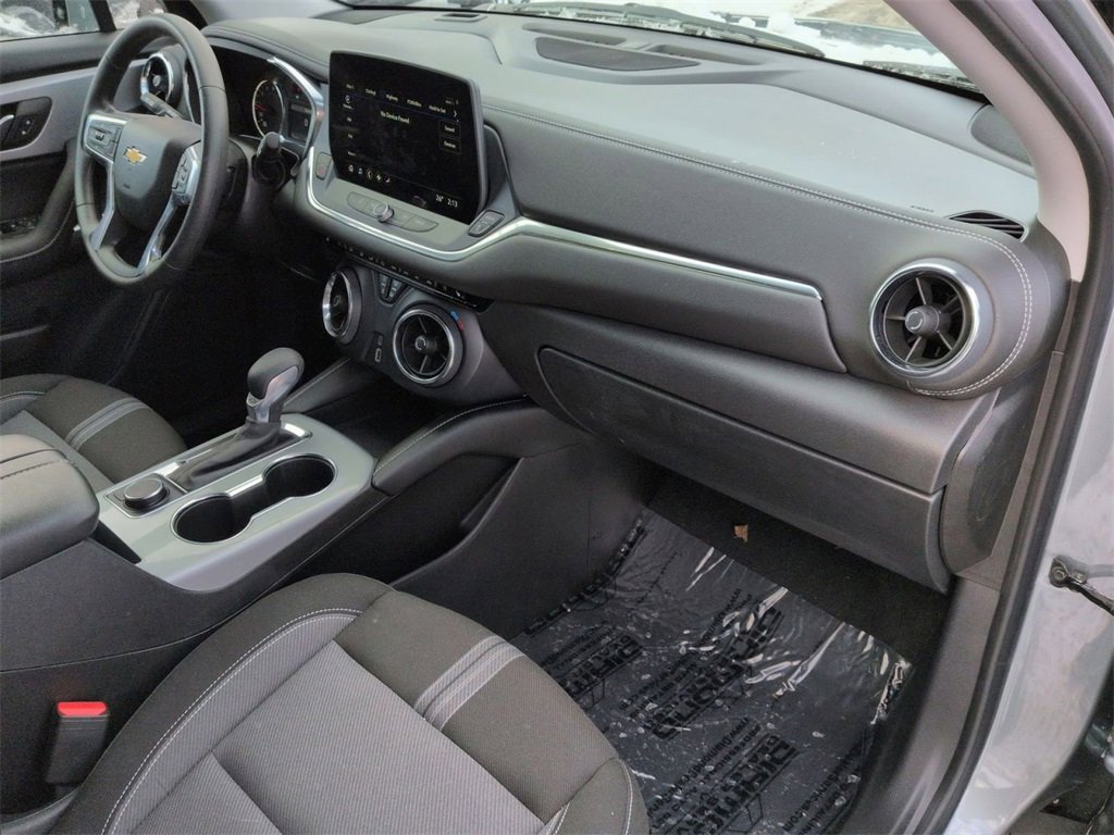 Certified 2025 Chevrolet Blazer LT w/ Driver Confidence Package image 28