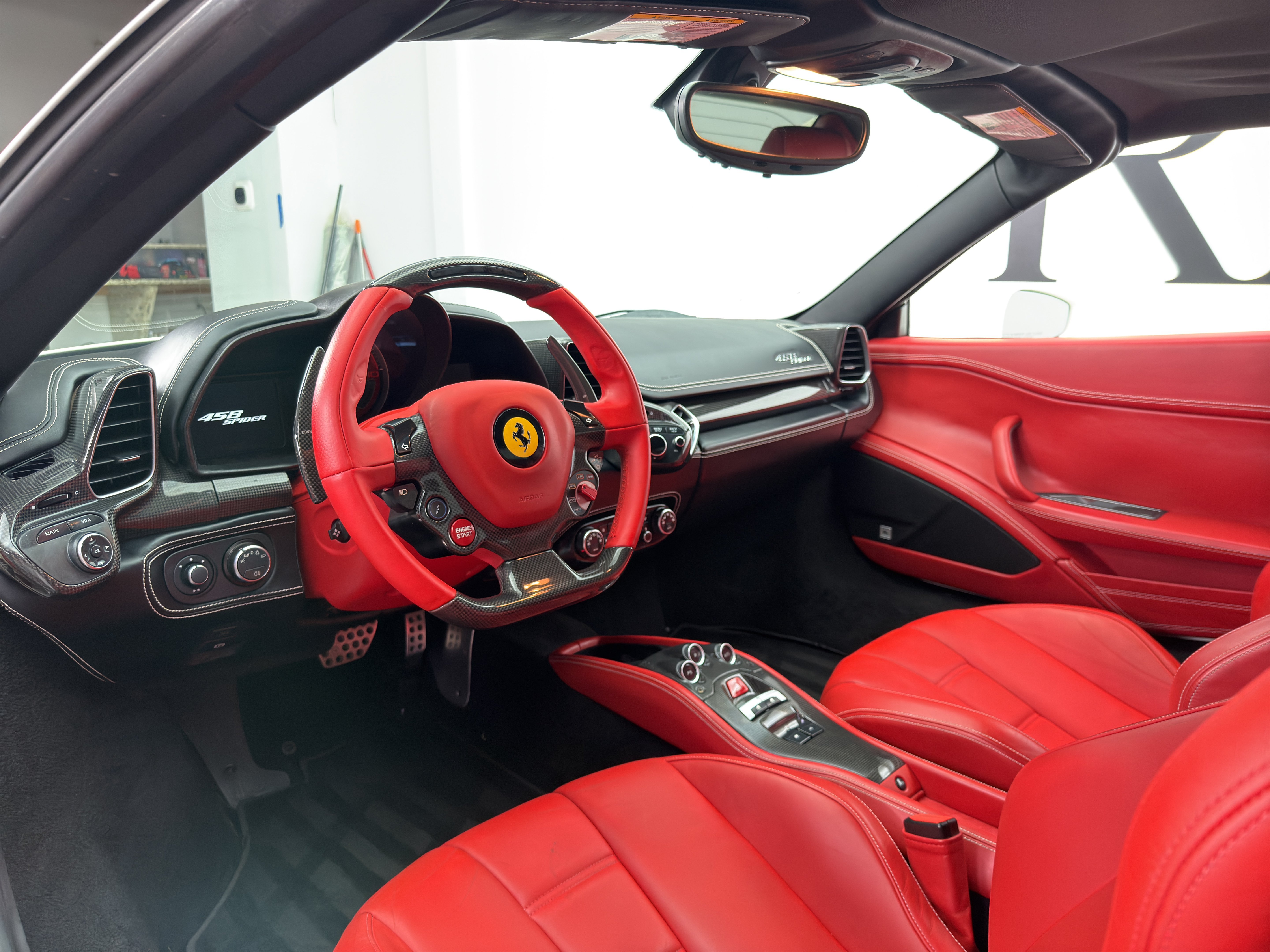 Used 2013 Ferrari 458 Spider RWD image 2