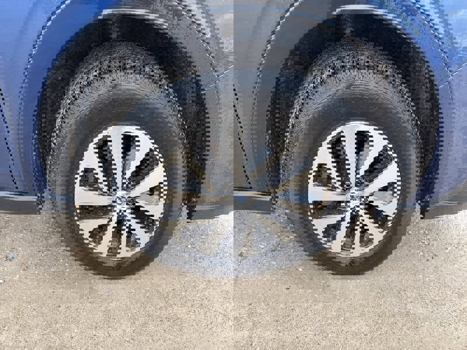 Used 2021 Subaru Outback Premium image 5