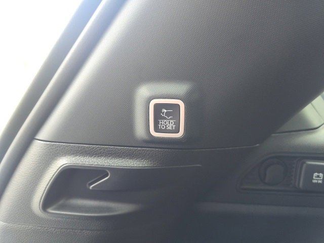 New 2025 Jeep Grand Cherokee Limited image 31