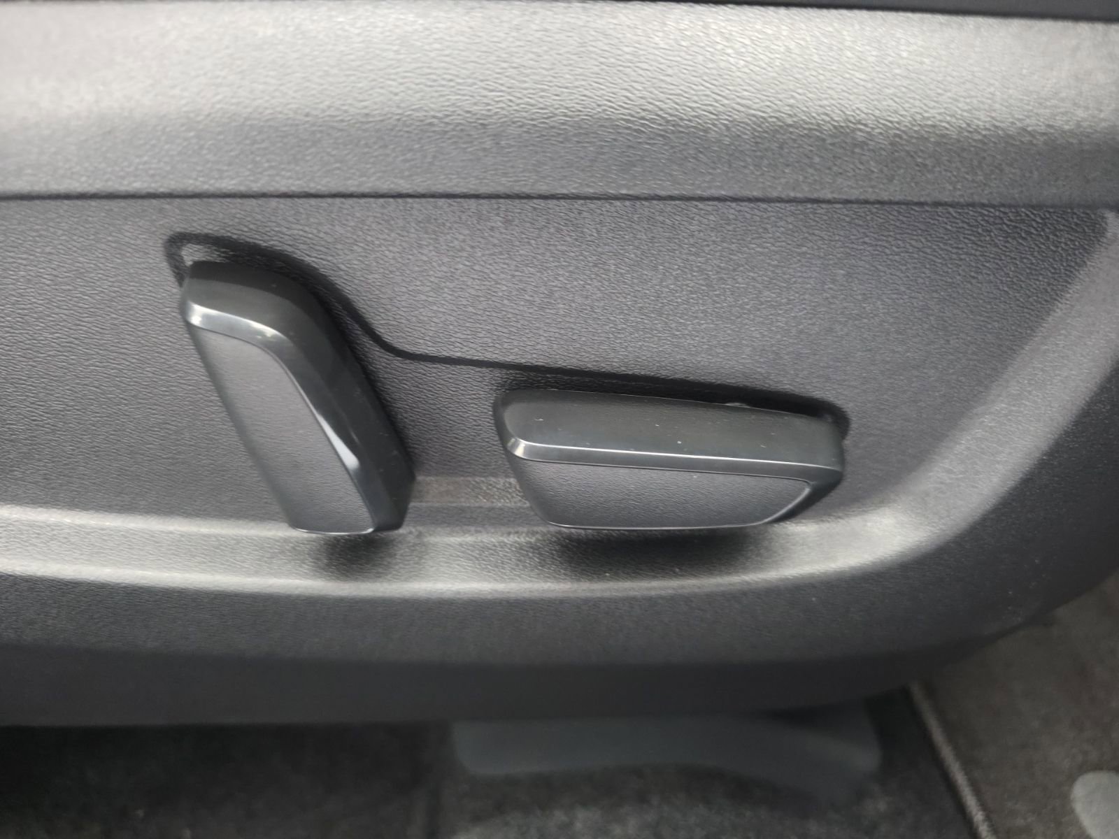 New 2025 INFINITI QX50 Pure image 10