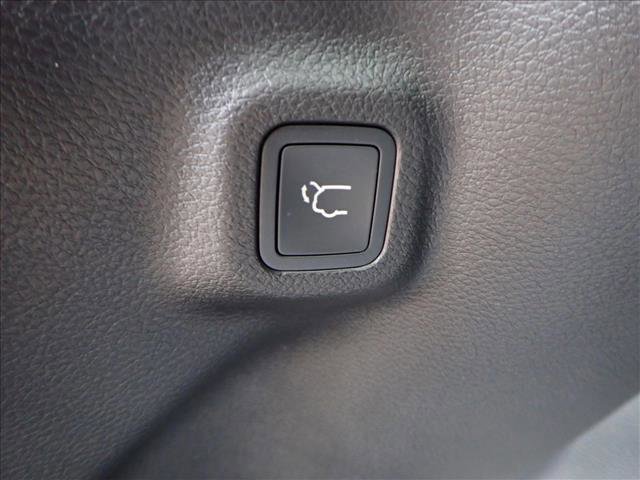 New 2026 Jeep Compass Latitude image 9