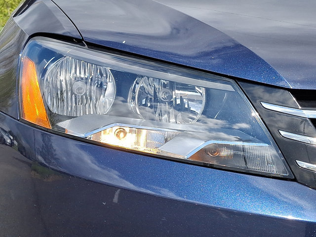 Used 2013 Volkswagen Passat 2.5 S FWD image 10