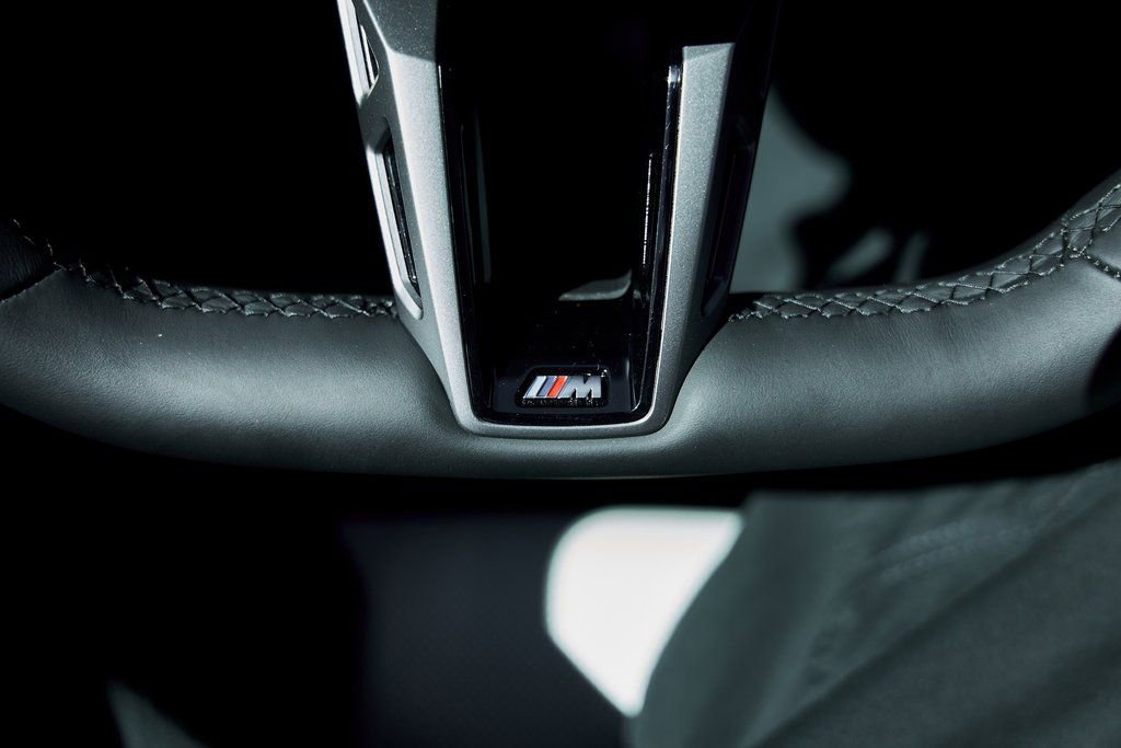 Used 2026 BMW 550e xDrive image 59