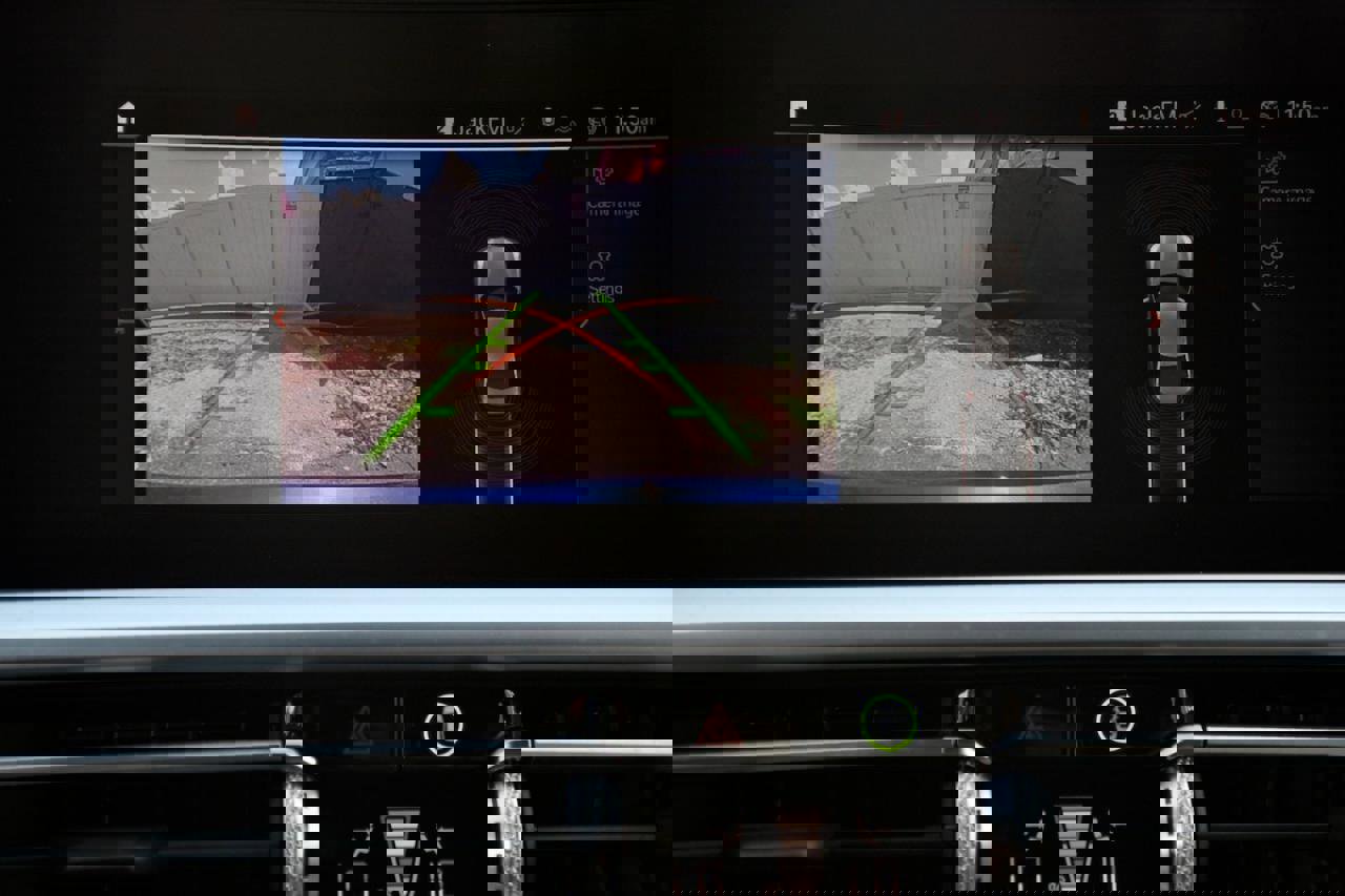 Used 2021 BMW 330i Sedan w/ Convenience Package image 31