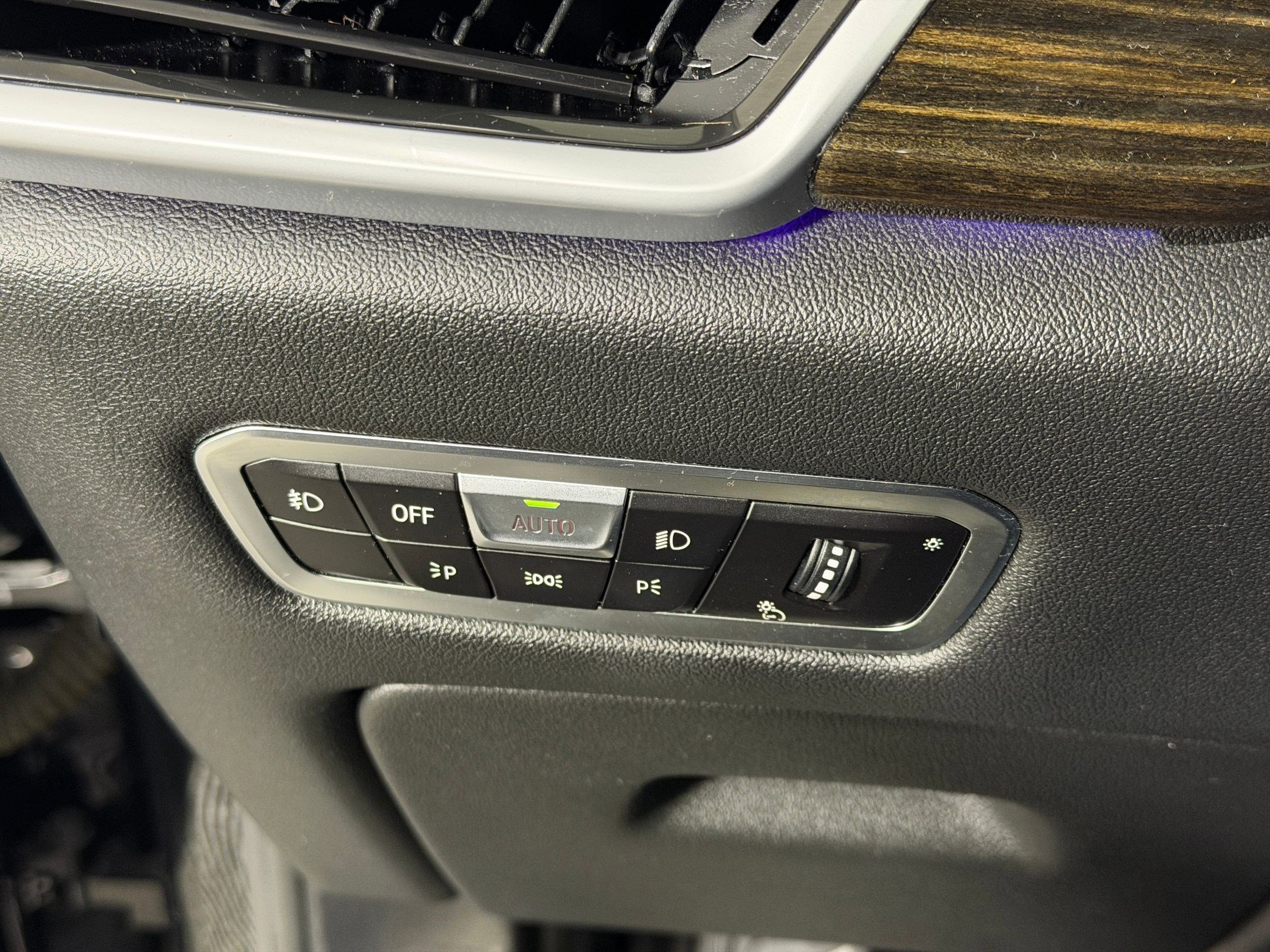Used 2020 BMW X5 sDrive40i image 19