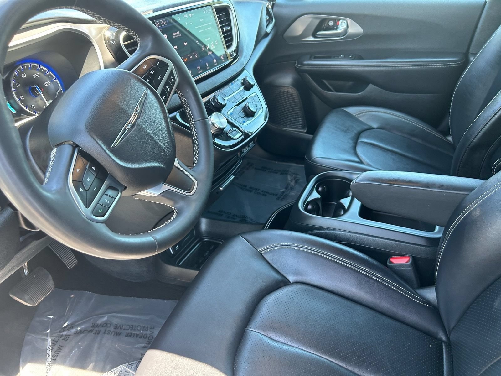 Used 2025 Chrysler Pacifica Select FWD image 20