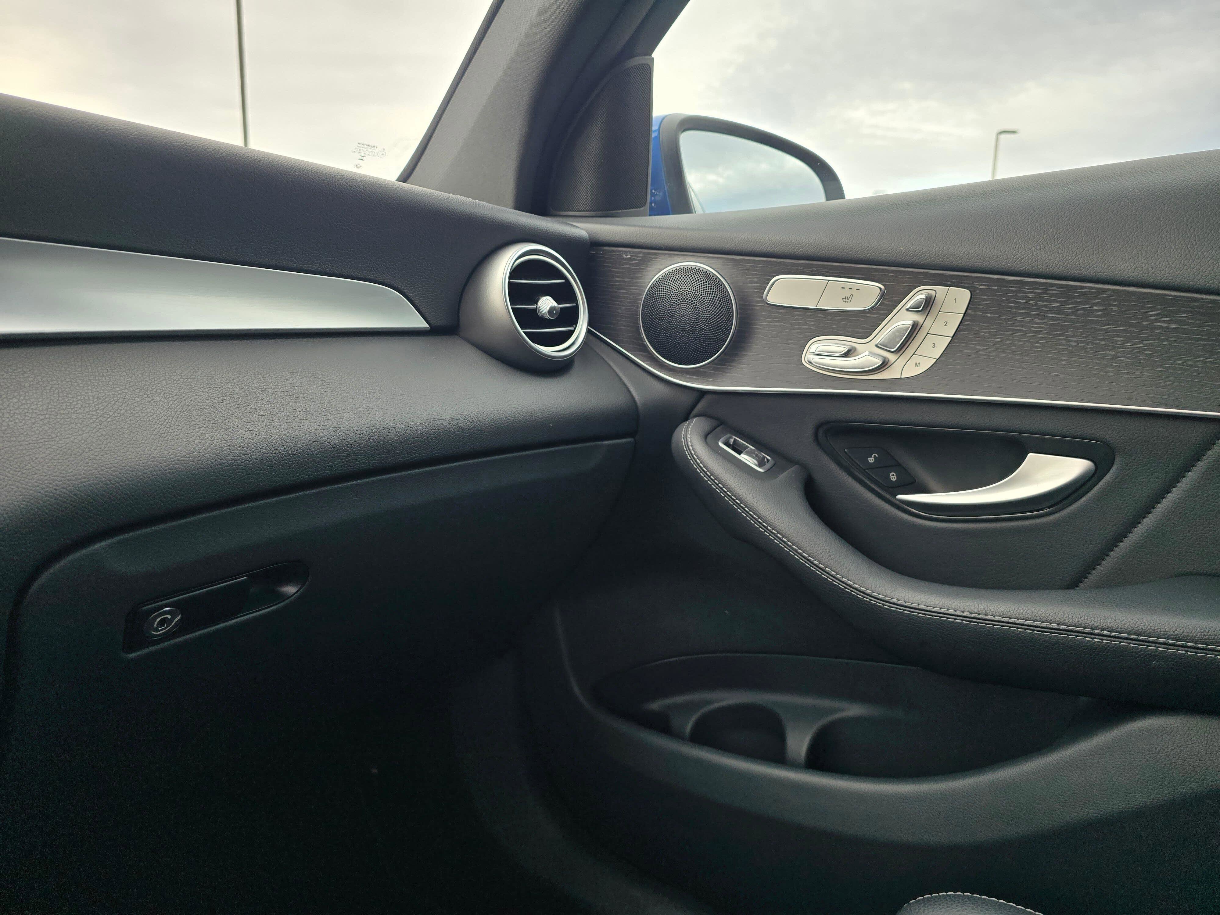 Used 2022 Mercedes-Benz GLC 300 4MATIC image 26