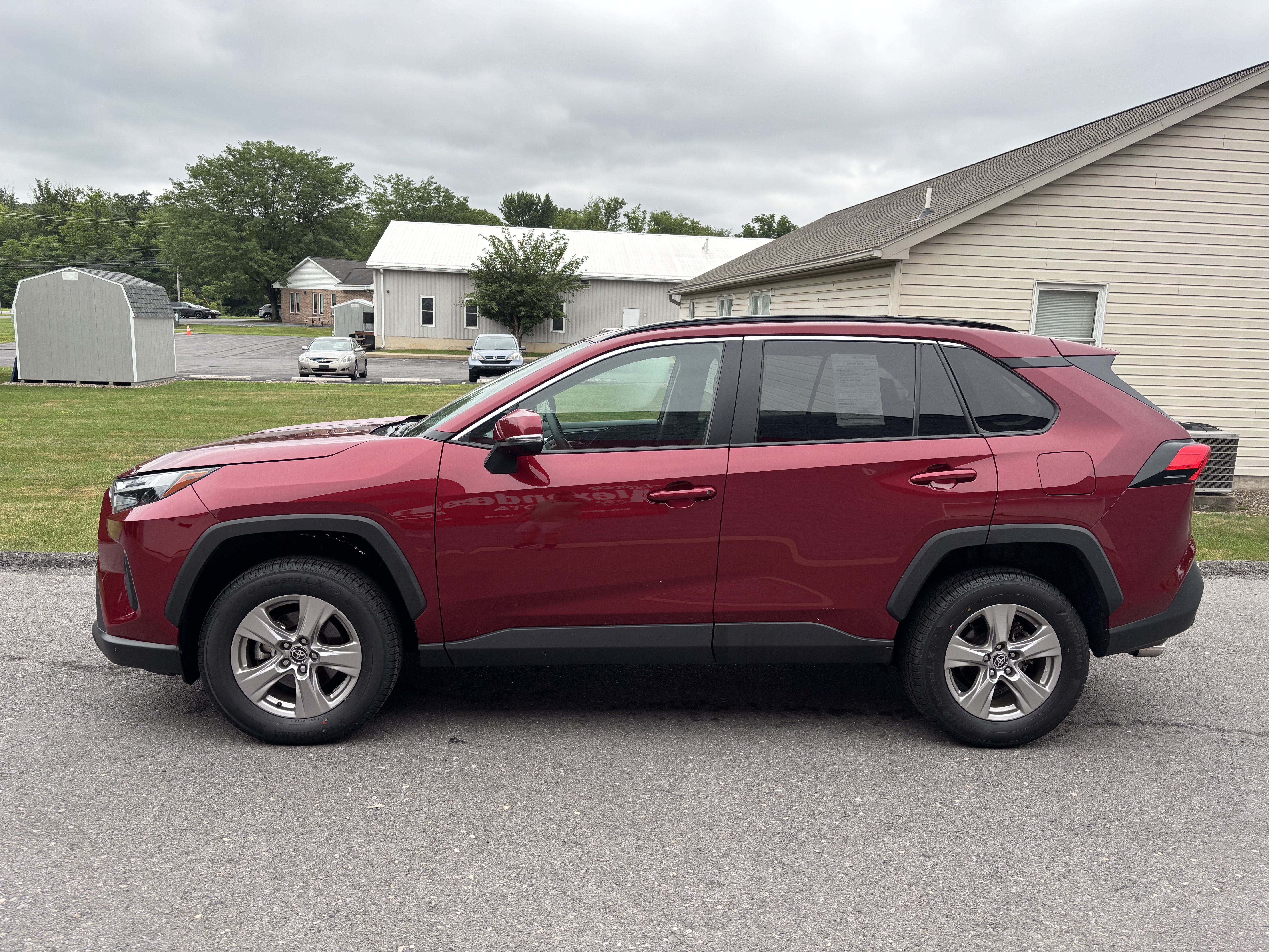Certified 2025 Toyota RAV4 XLE AWD/4WD image 7