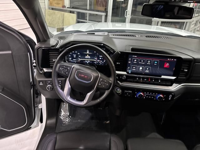 Used 2025 GMC Sierra 1500 SLT image 16