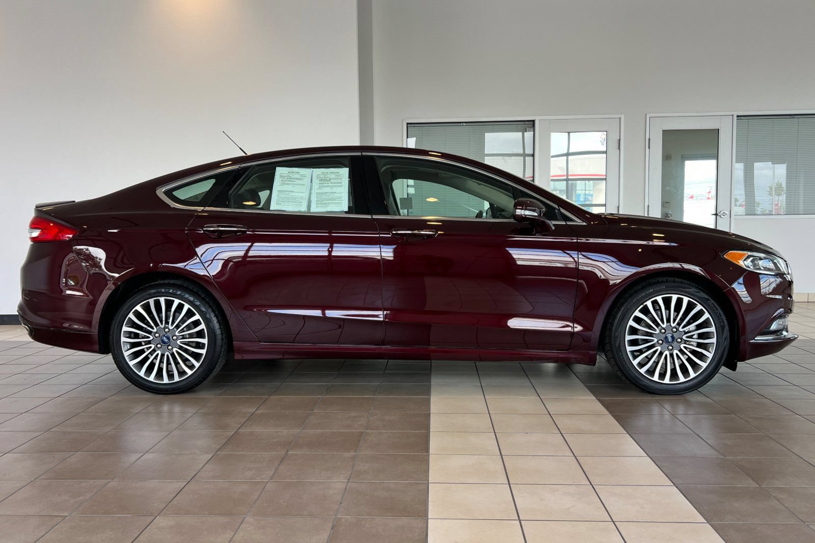 Used 2017 Ford Fusion Titanium AWD/4WD image 3