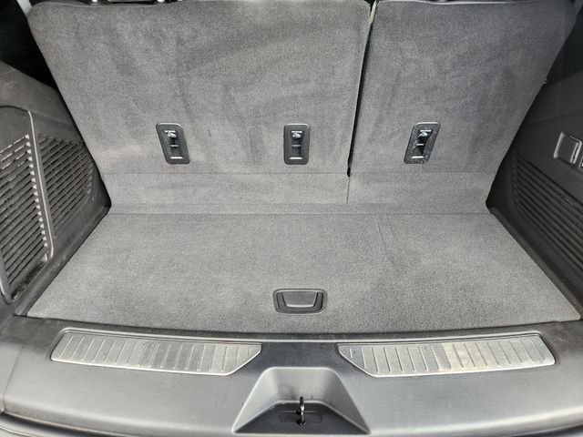 Used 2024 GMC Yukon AT4 w/ LPO, Floor Liner Package image 28