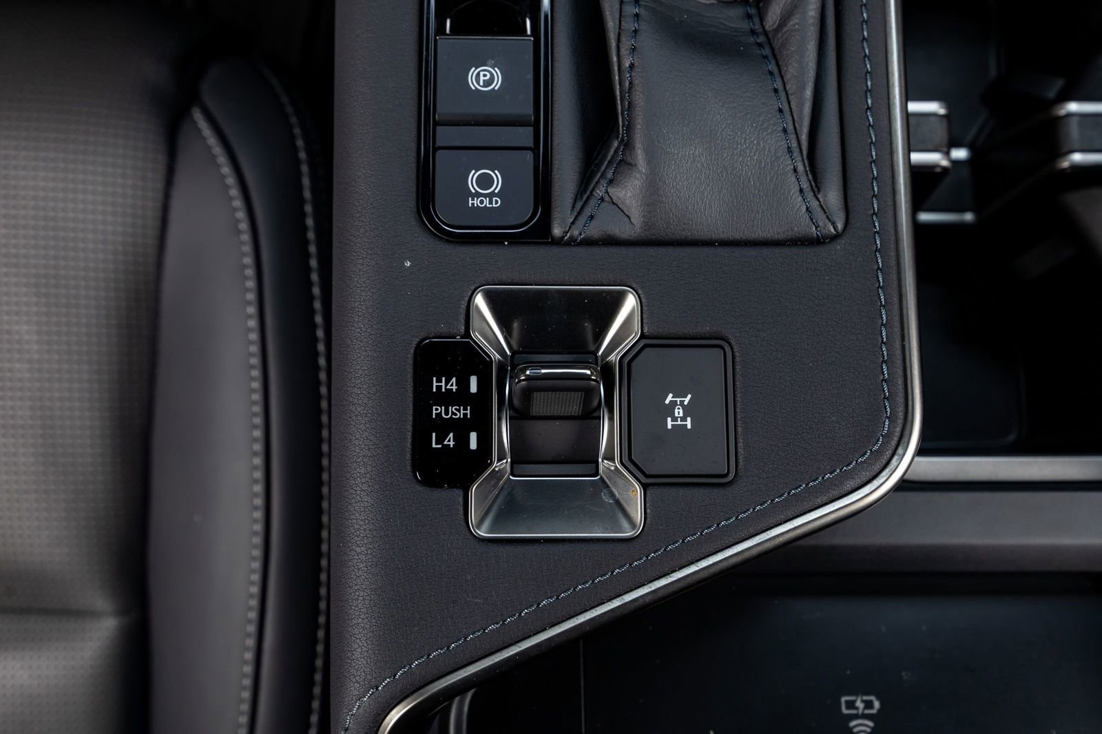 Used 2025 Lexus GX 550 550 Luxury+ w/ Accessory Package (2T) image 28