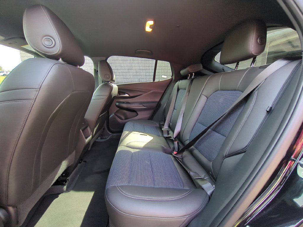 Used 2026 Buick Envista Preferred FWD image 27