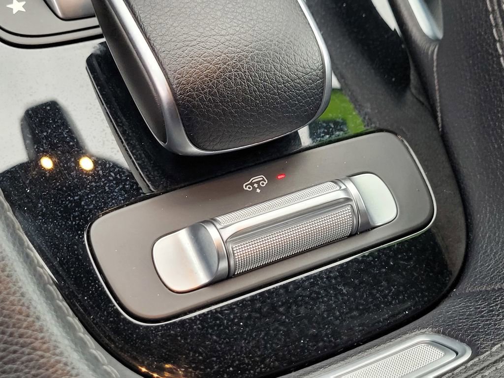 Used 2022 Mercedes-Benz GLS 450 4MATIC image 23