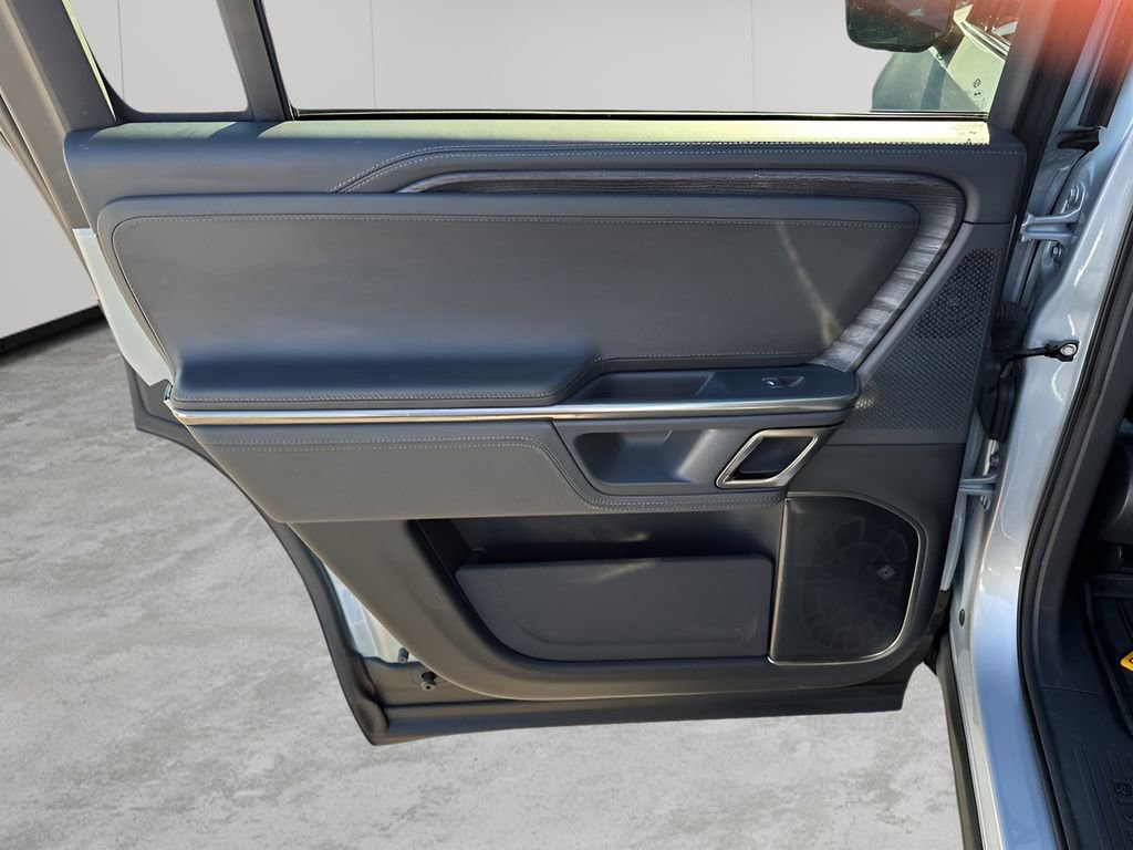 Used 2024 Rivian R1S Adventure image 16