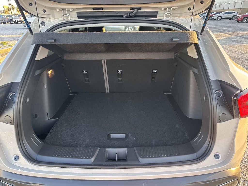 New 2026 Chevrolet Trax ACTIV w/ Driver Confidence Package image 8