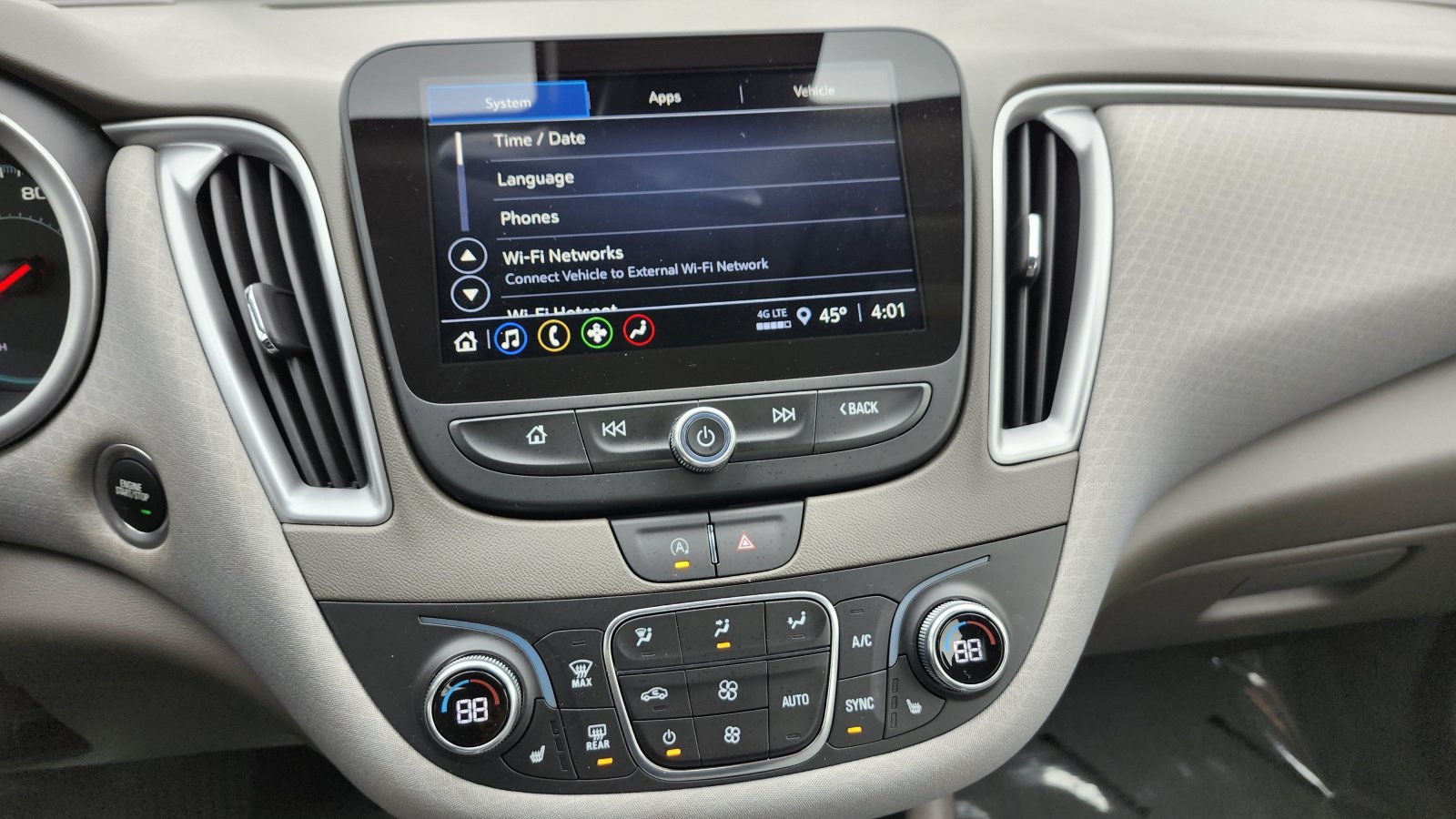Used 2025 Chevrolet Malibu LT FWD image 22