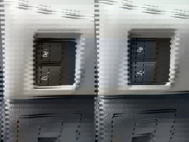 Used 2021 Toyota Highlander XLE image 21