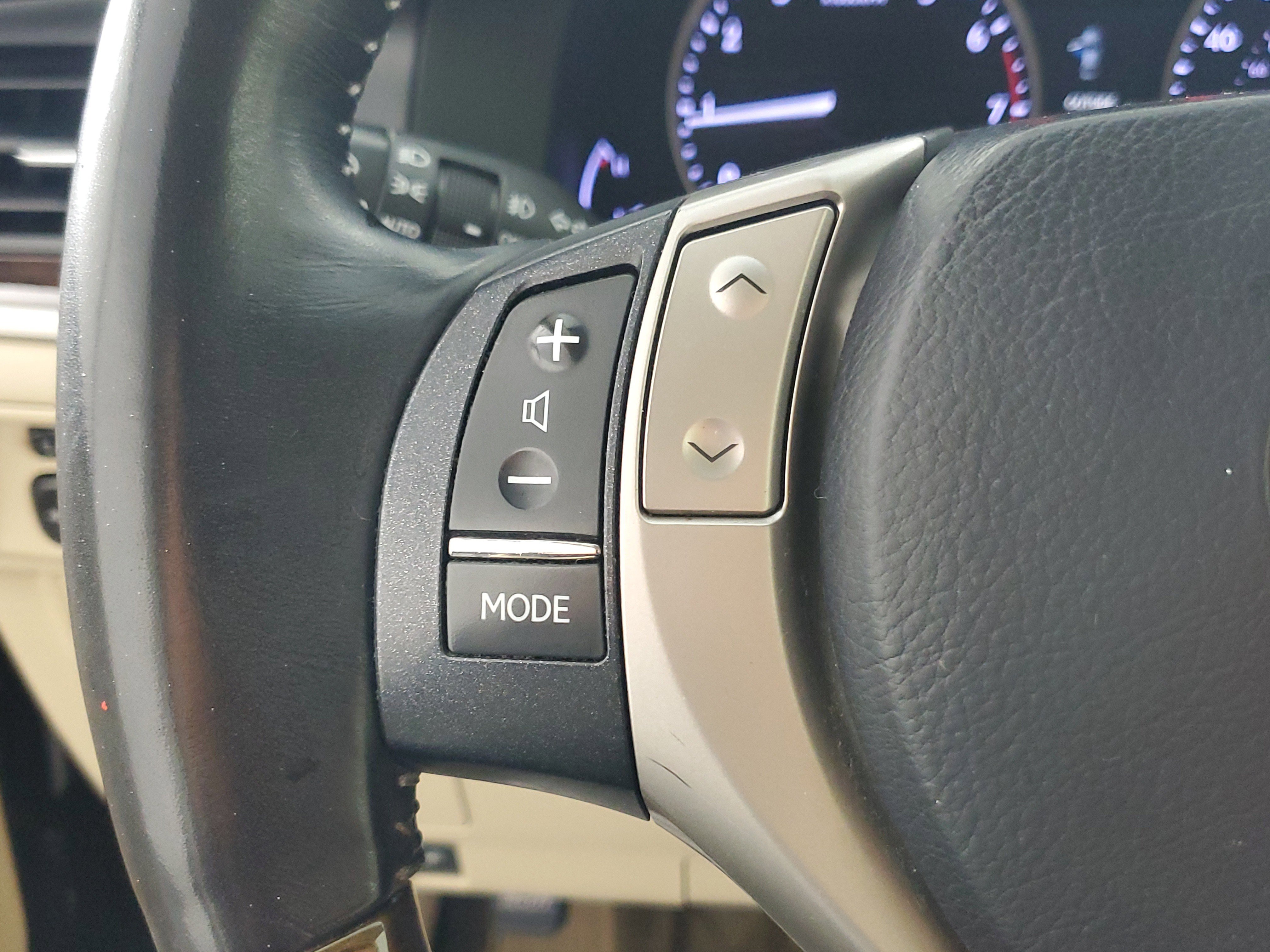 Used 2013 Lexus ES 350 image 24