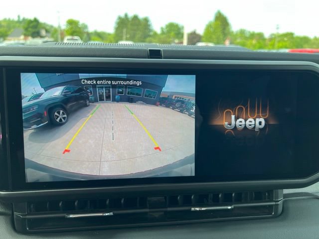 Certified 2025 Jeep Wrangler Unlimited Sahara AWD/4WD image 24