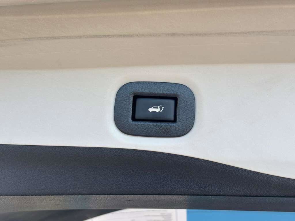 Used 2018 Nissan Rogue SL image 26