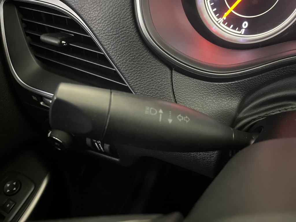 Used 2019 Jeep Cherokee Latitude Plus image 65