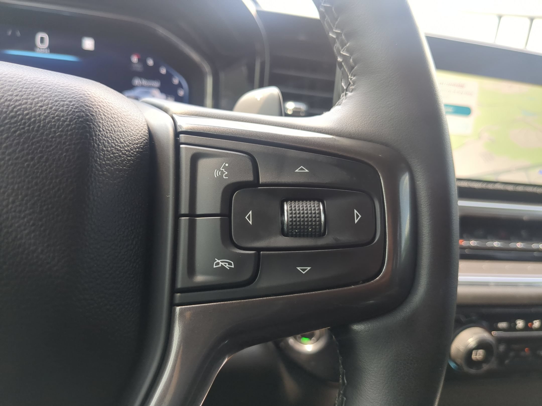 Used 2023 Chevrolet Silverado 1500 High Country w/ High Country Premium Package AWD/4WD image 22