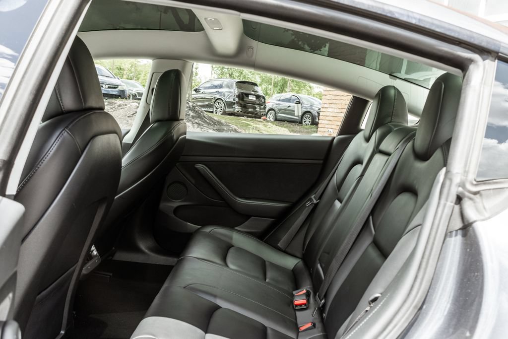 Used 2022 Tesla Model 3 Long Range AWD/4WD image 20
