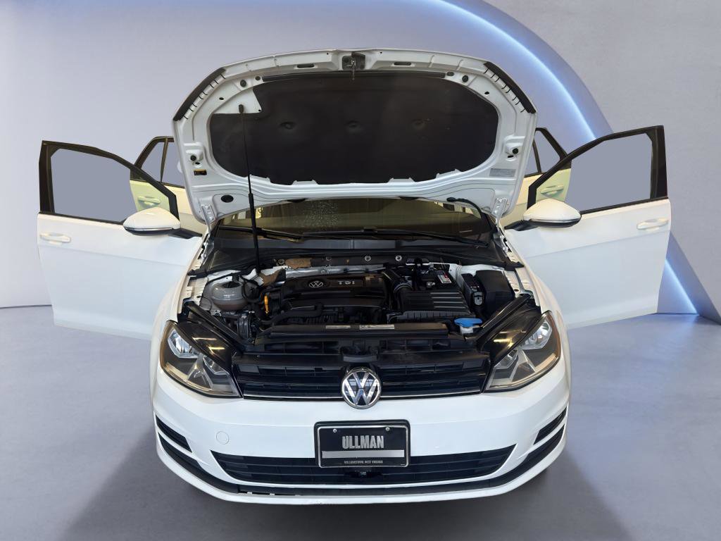Used 2017 Volkswagen Golf Wolfsburg Edition image 8