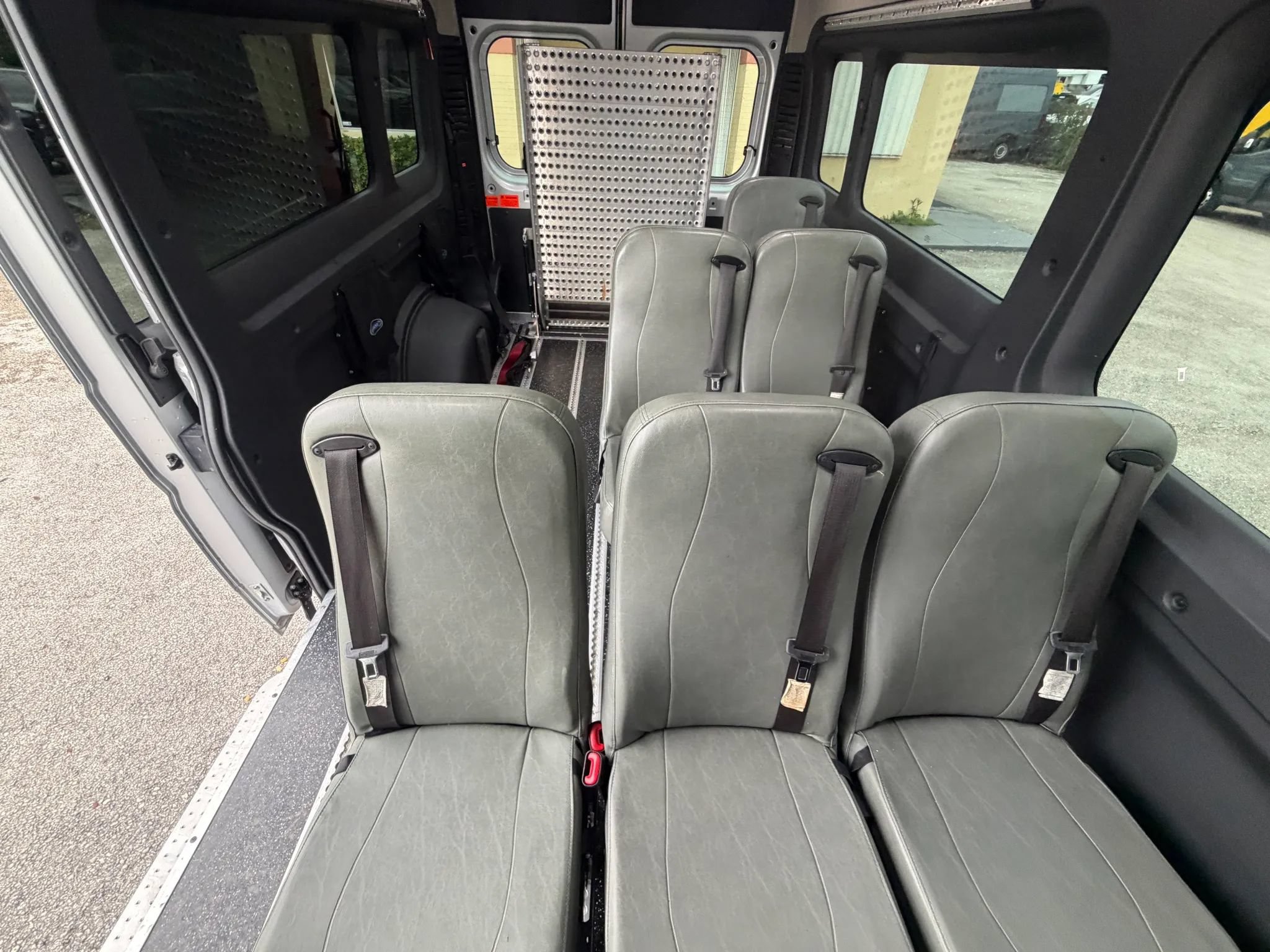 Used 2017 RAM ProMaster 2500 w/ Premium Appearance Group FWD image 16