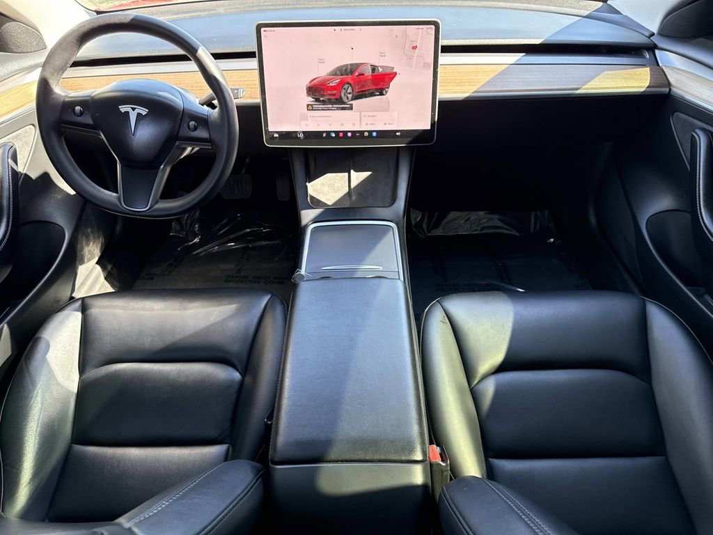 Used 2023 Tesla Model 3 Standard Range image 16