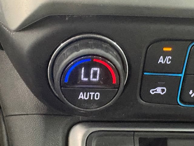 Used 2021 GMC Acadia SLE w/ Driver Convenience Package FWD image 31
