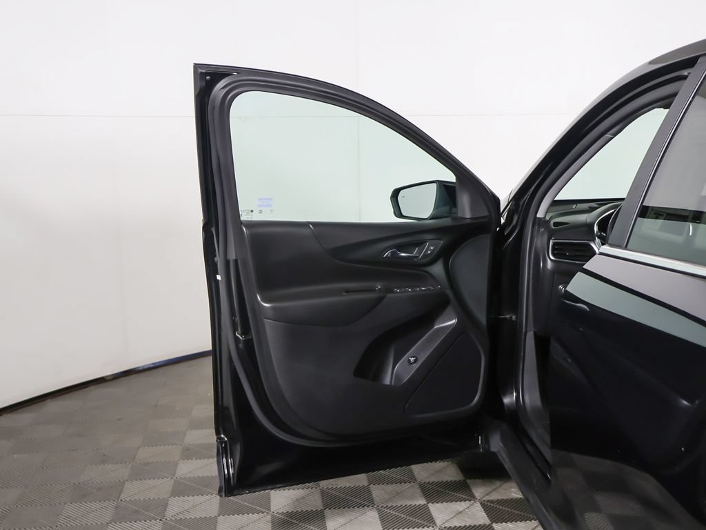 Used 2023 Chevrolet Equinox LT AWD/4WD image 17