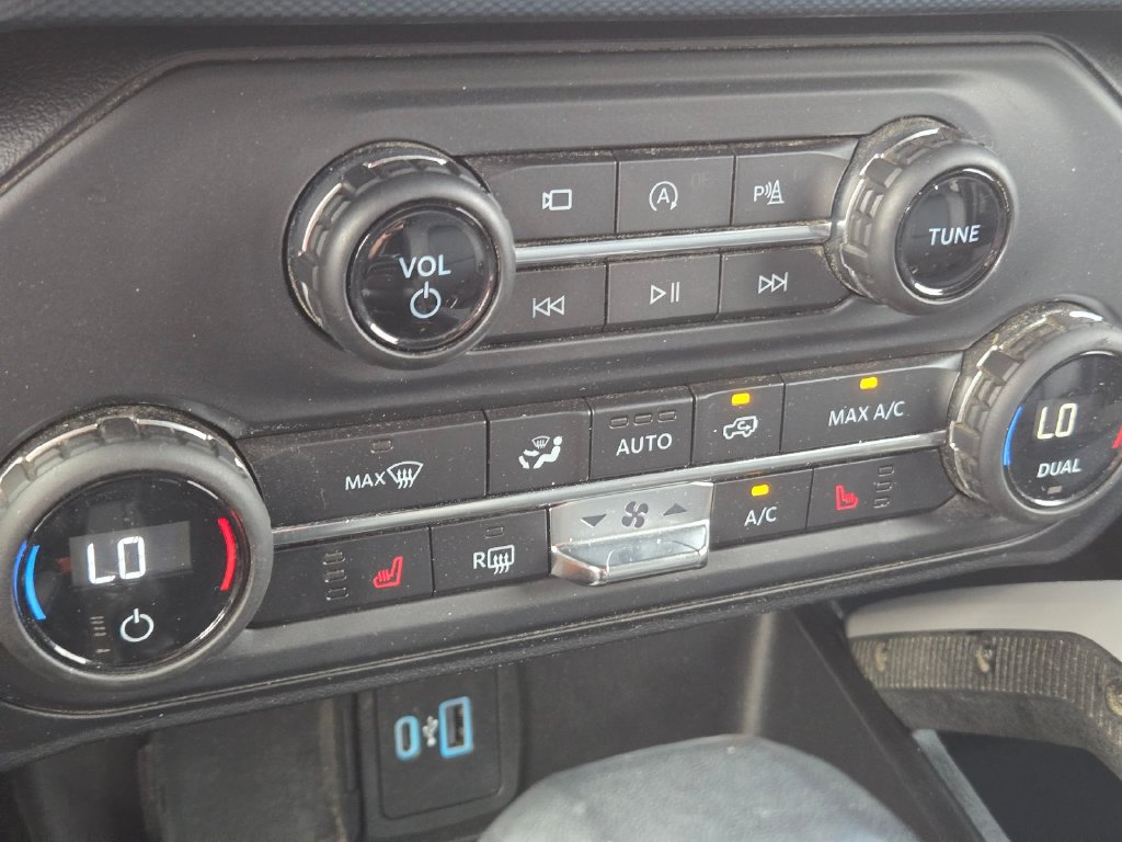Used 2021 Ford Bronco Outer Banks AWD/4WD image 24
