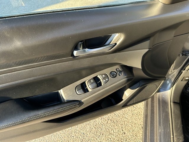 Used 2024 Nissan Altima 2.5 SV image 20