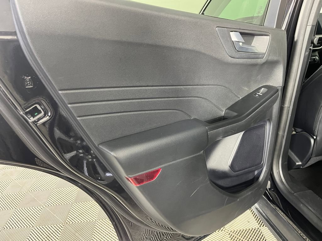 Used 2024 Ford Escape Platinum image 12