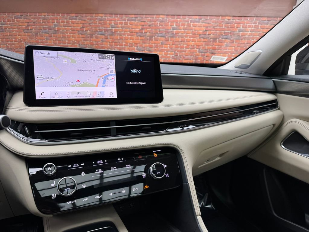 Used 2024 INFINITI QX60 Luxe w/ Performance Audio Package image 19