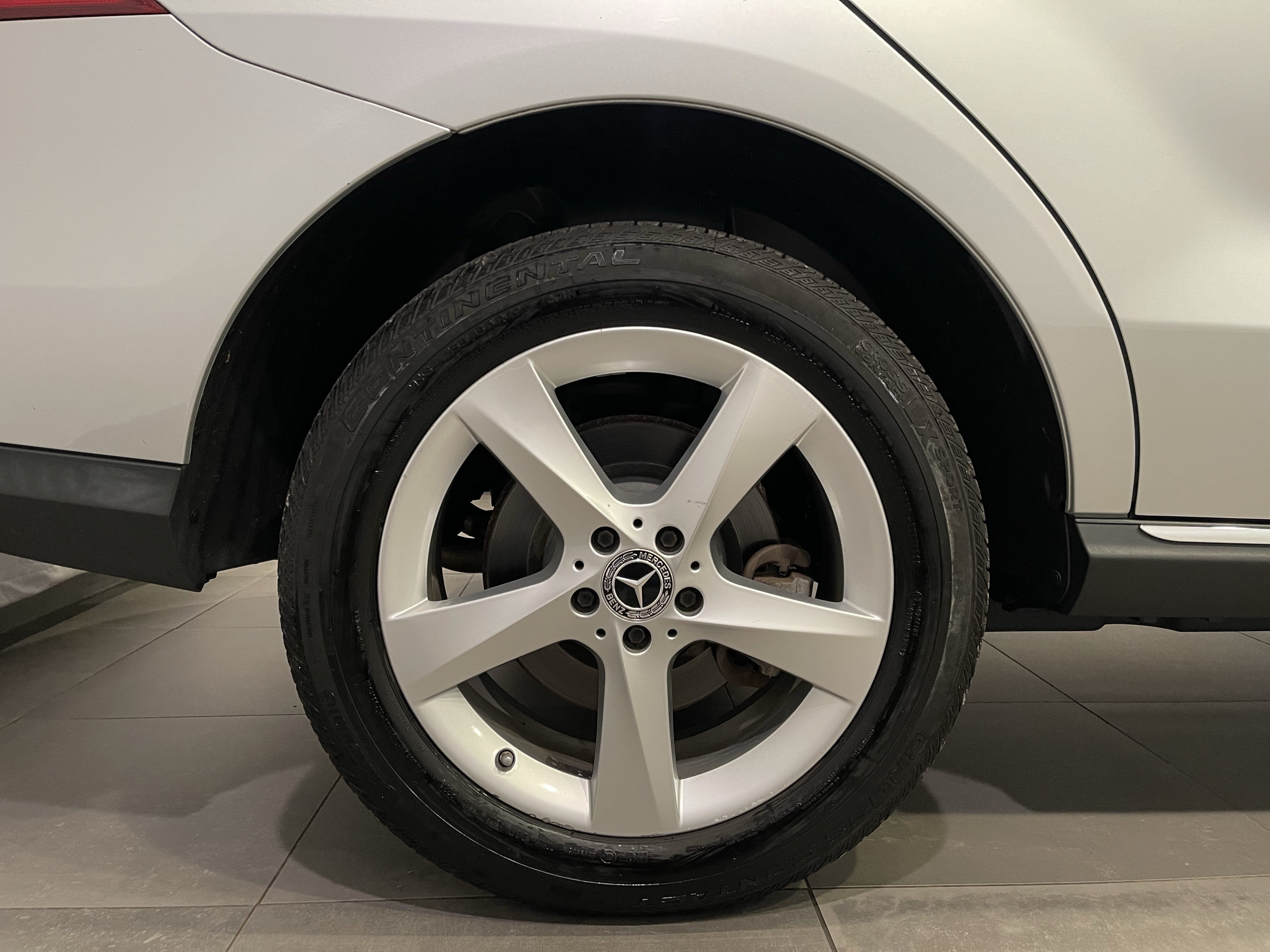 Used 2019 Mercedes-Benz GLE 400 4MATIC image 9