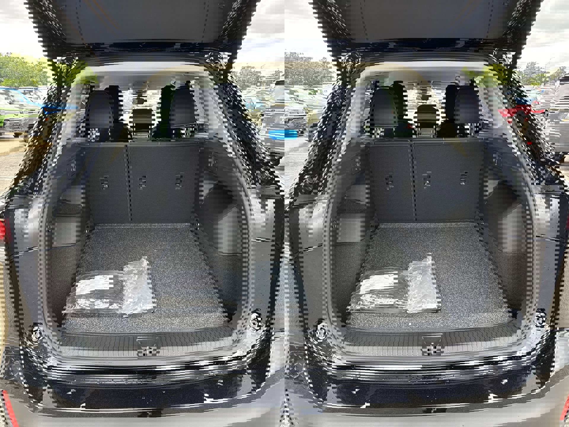 Used 2025 Volkswagen Tiguan SE image 23