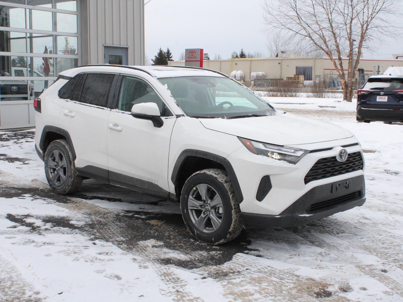 New 2025 Toyota RAV4 XLE image 3