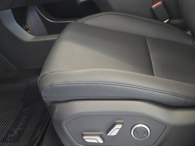 New 2027 Hyundai Santa Fe SEL FWD image 18