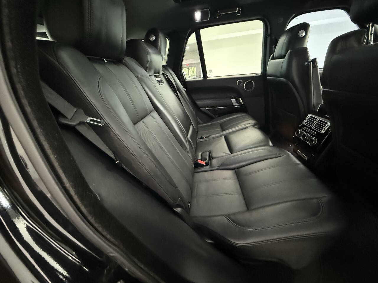 Used 2014 Land Rover Range Rover Supercharged AWD/4WD image 14