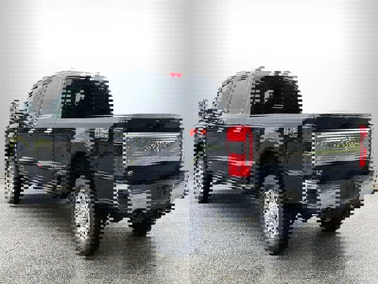 New 2025 Ford F250 King Ranch w/ Chrome Package image 32