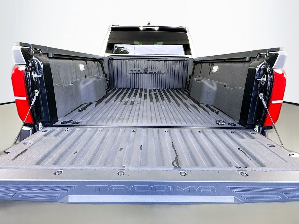 Certified 2025 Toyota Tacoma SR image 21